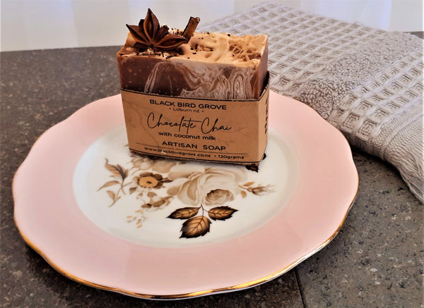 Queen Anne (Terra Nova) Dish with Chocolate Chai Artisan Soap