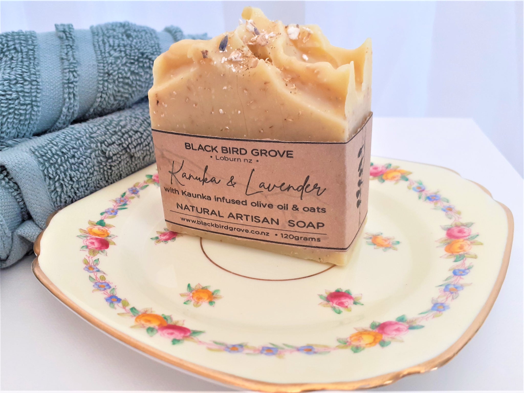 Collingwoods Dish with Kanuka & Lavender Artisan Soap